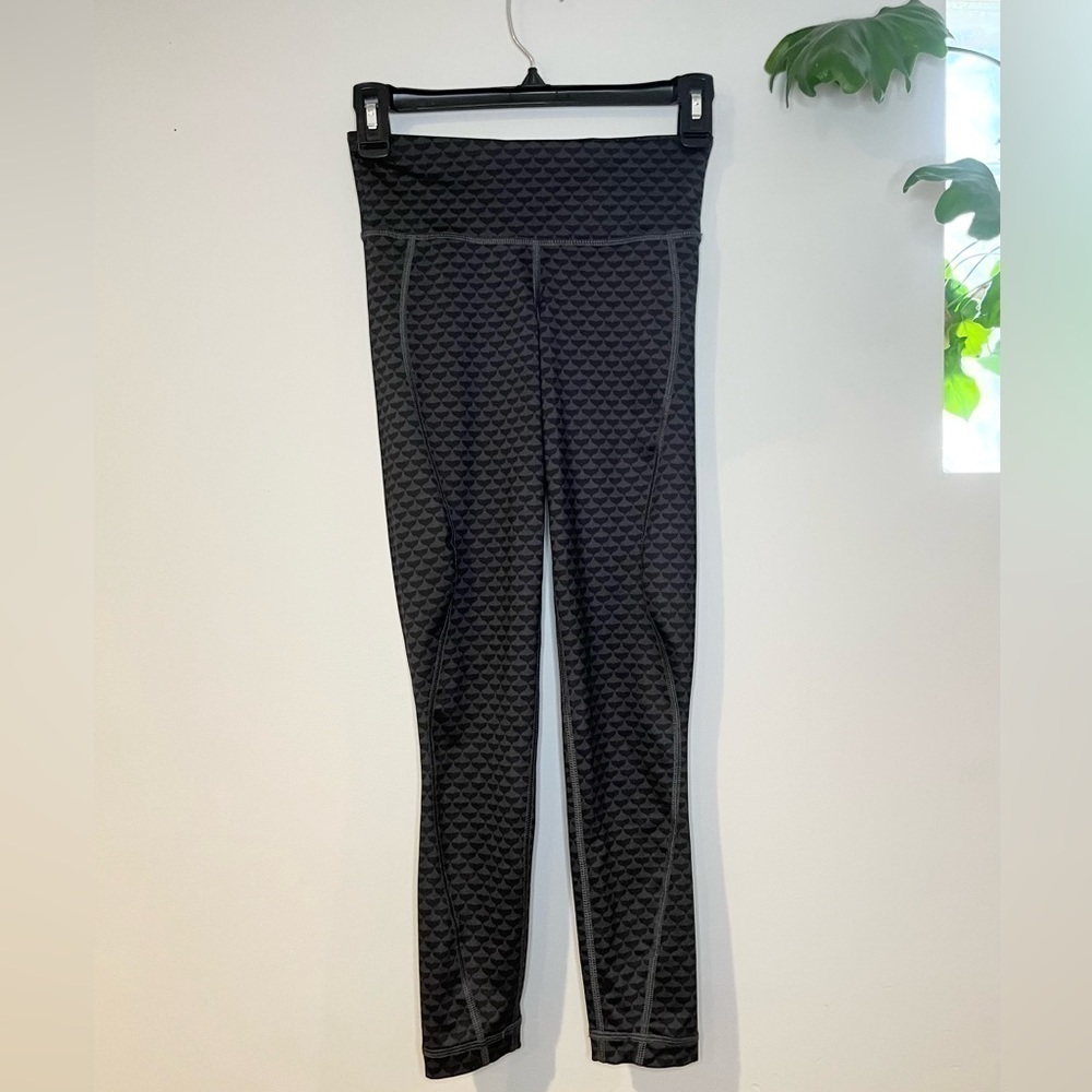 Vineyard Vines Gray Whale Workout Leggings XXS